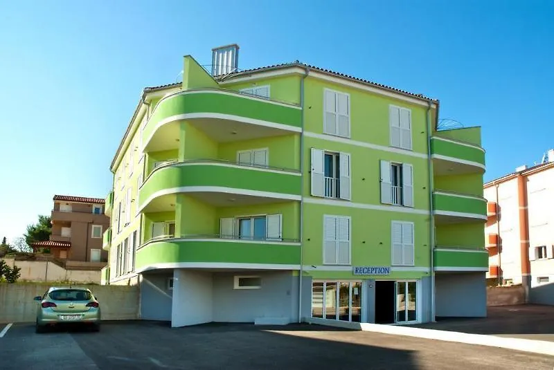 Apartements Premantura Dom Medulin 4*,